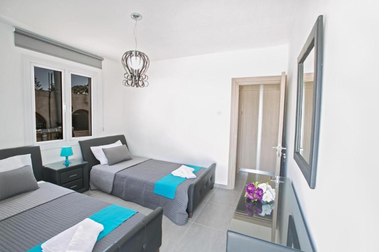 Evas Apartment โปรทาราส ภายนอก รูปภาพ
